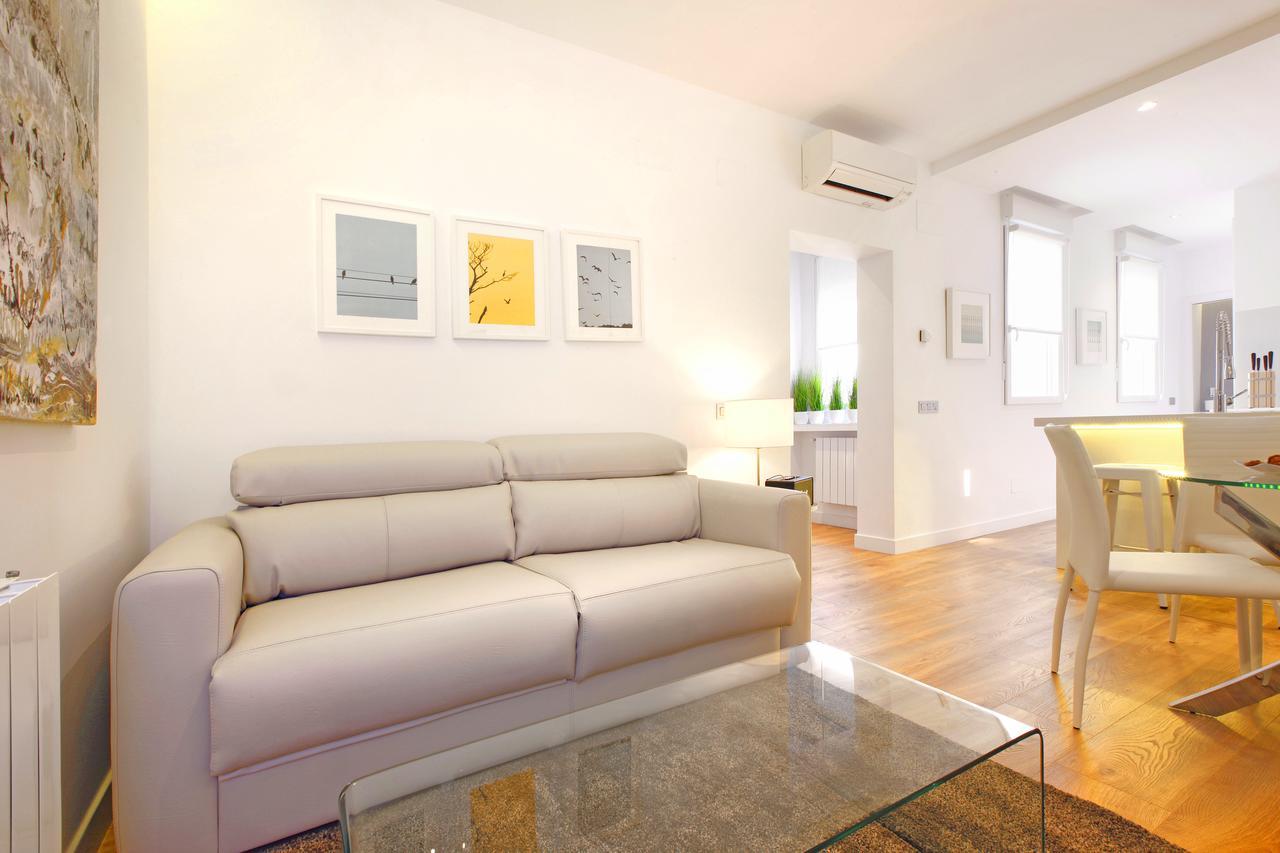 Opera Suites Madrid Exterior foto