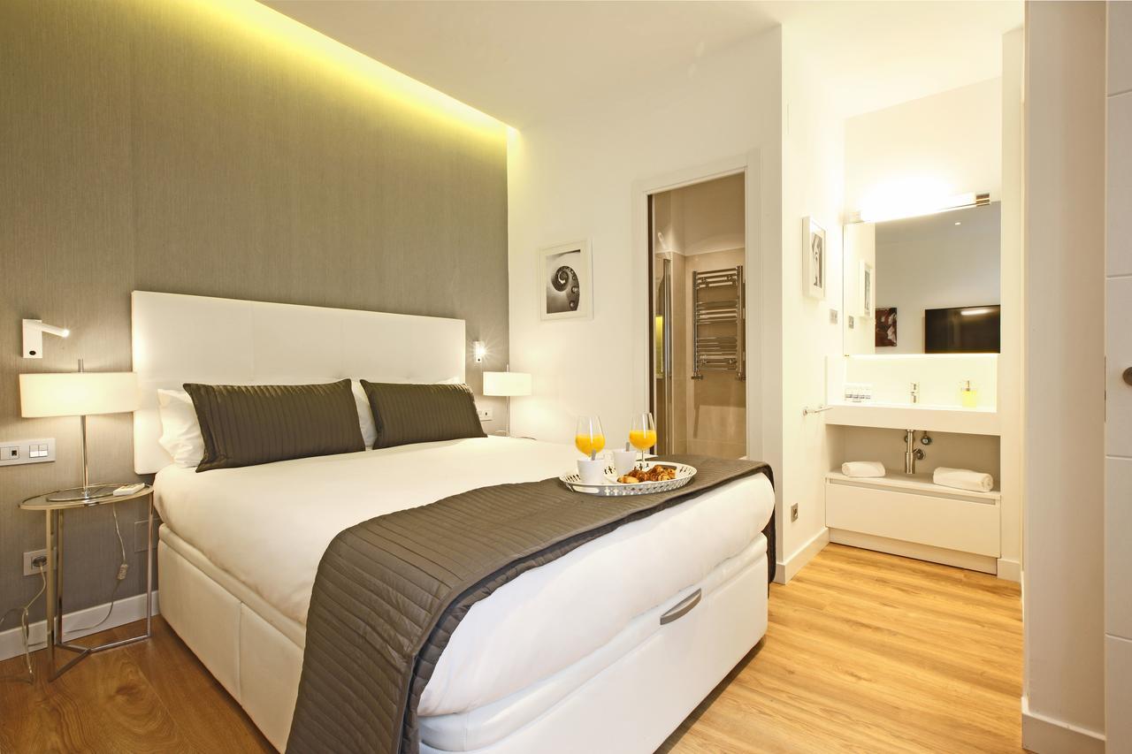Opera Suites Madrid Exterior foto